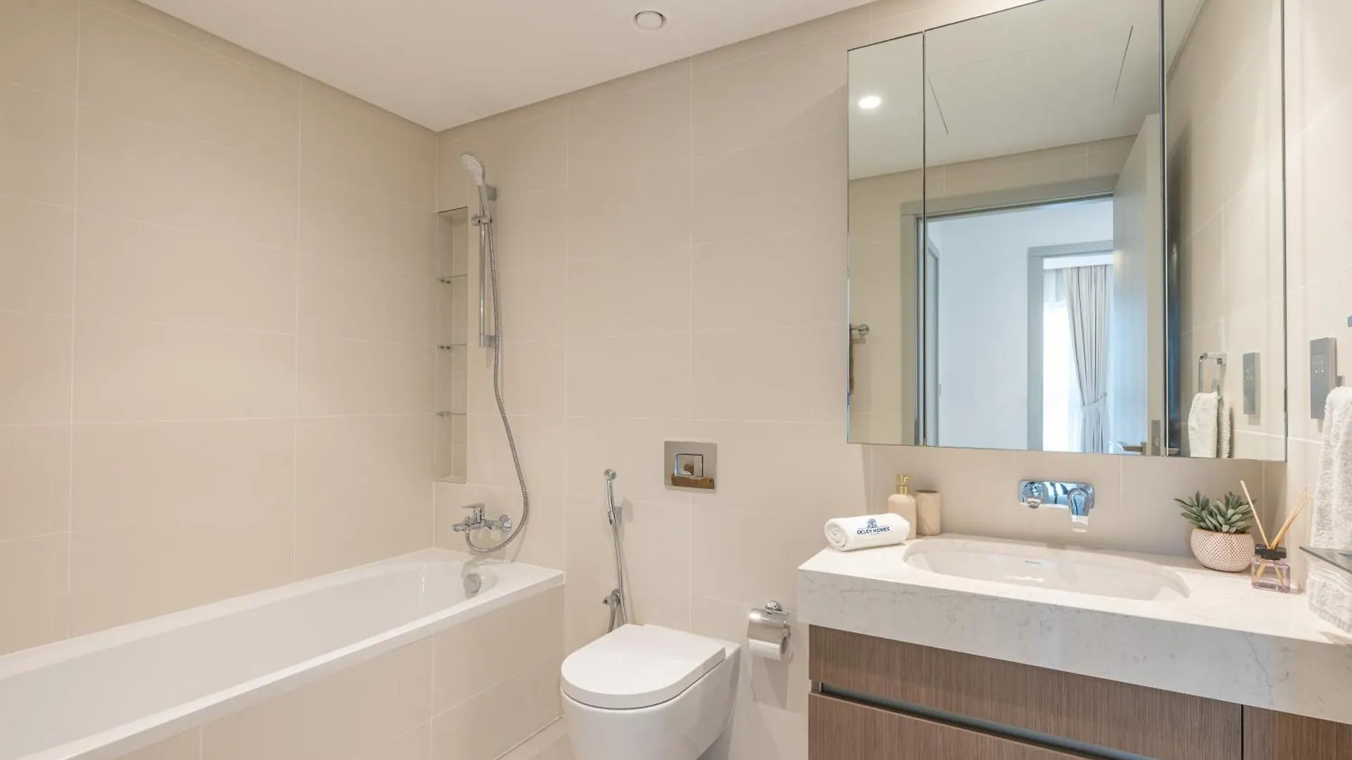 High End Home With Private Beach Access Dubai 0*,