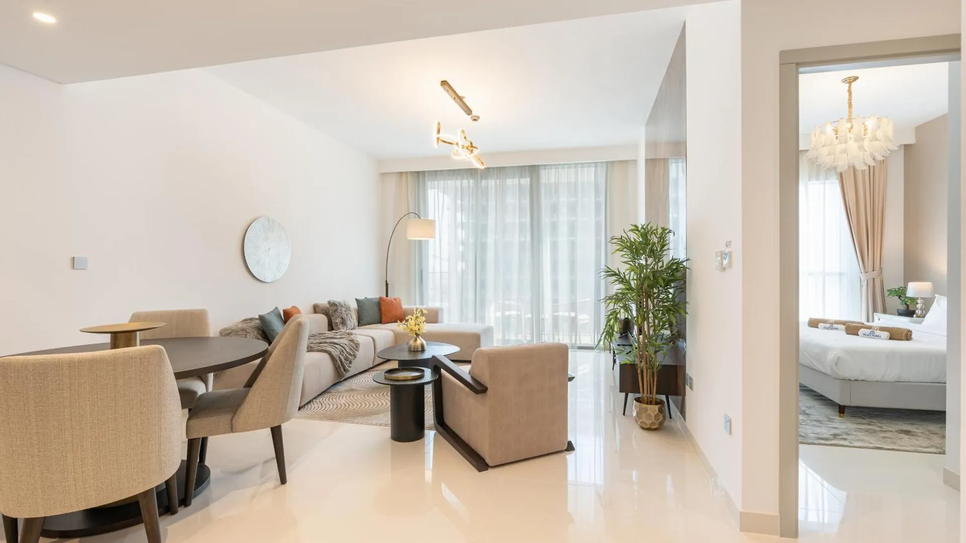 Apartment High End Home With Private Beach Access Dubai