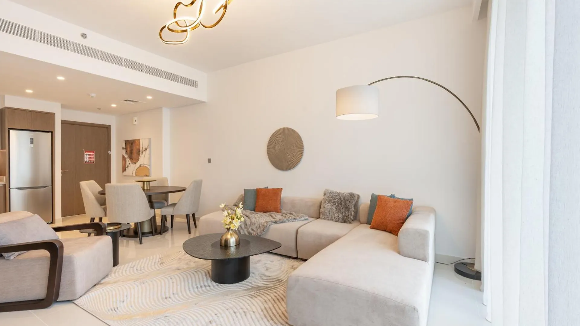 High End Home With Private Beach Access Dubai Apartment