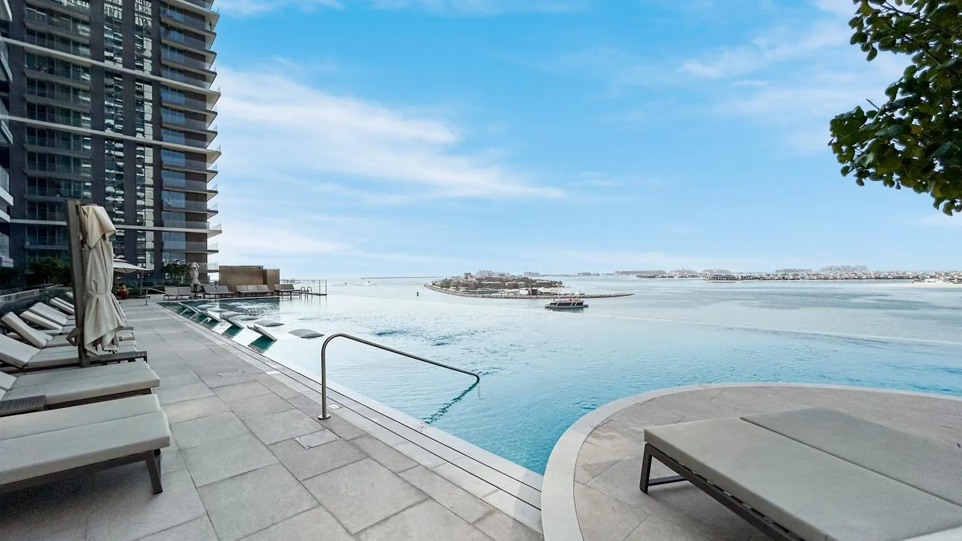 Apartment High End Home With Private Beach Access Dubai