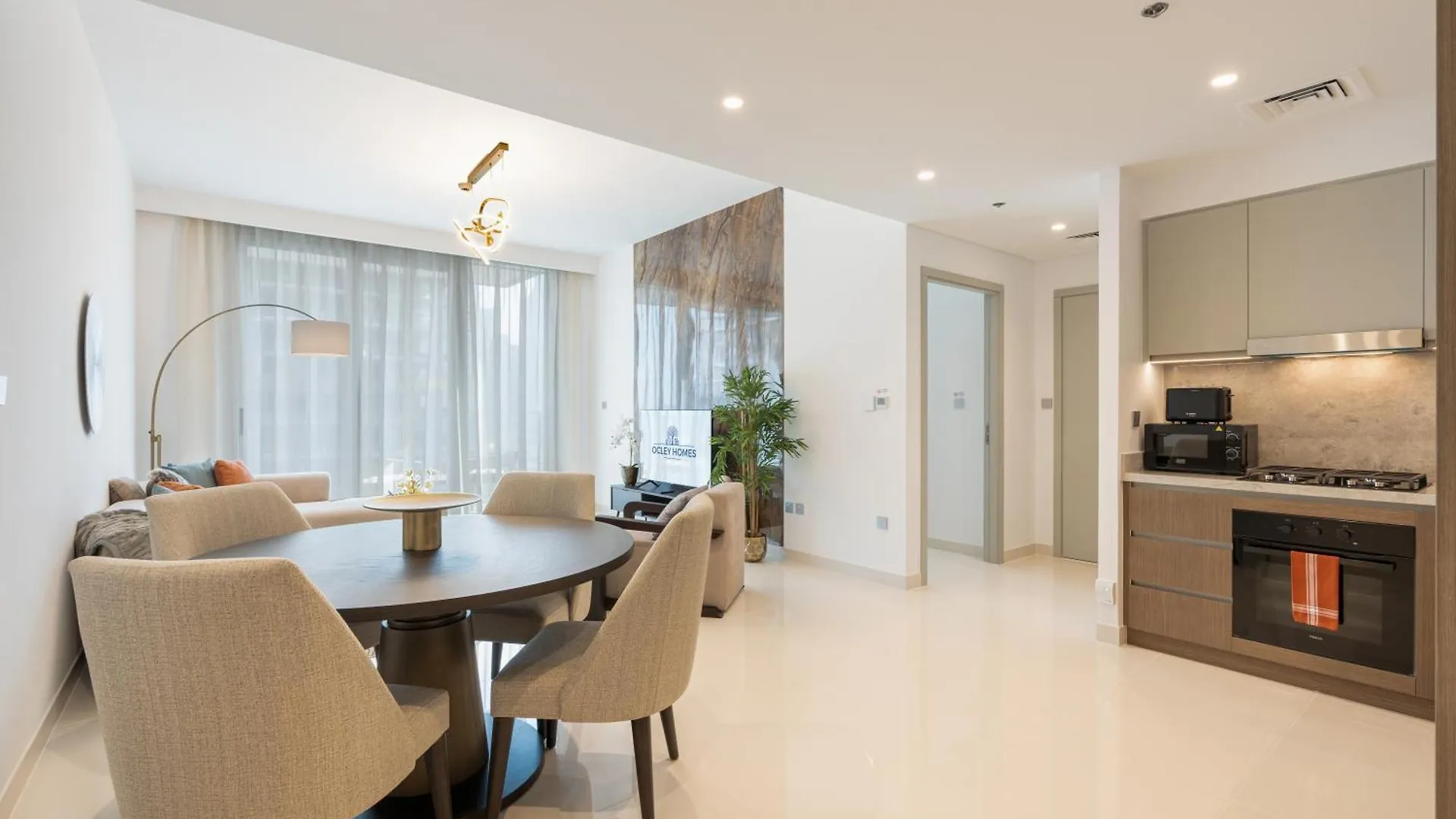 Apartment High End Home With Private Beach Access Dubai